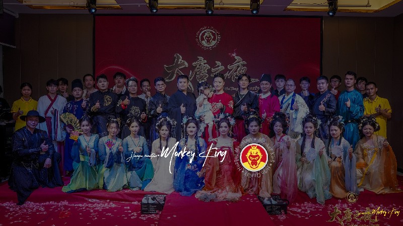 演播厅启动仪式暨八月销售誓师大会